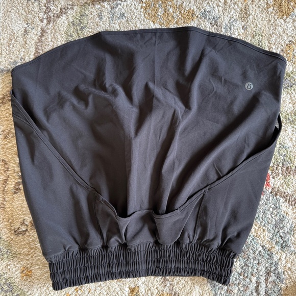 Lululemon 4 black hotty hot active skort skirt w/ shorts - Picture 3 of 11